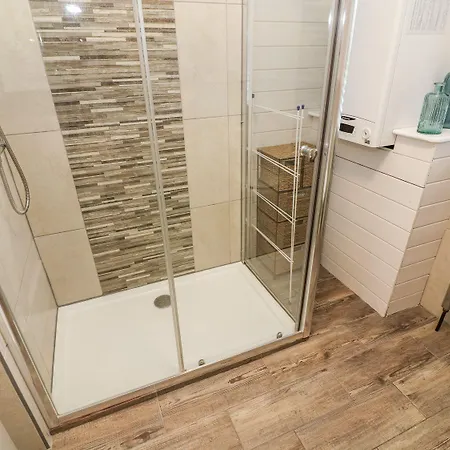 Tree View * Windermere